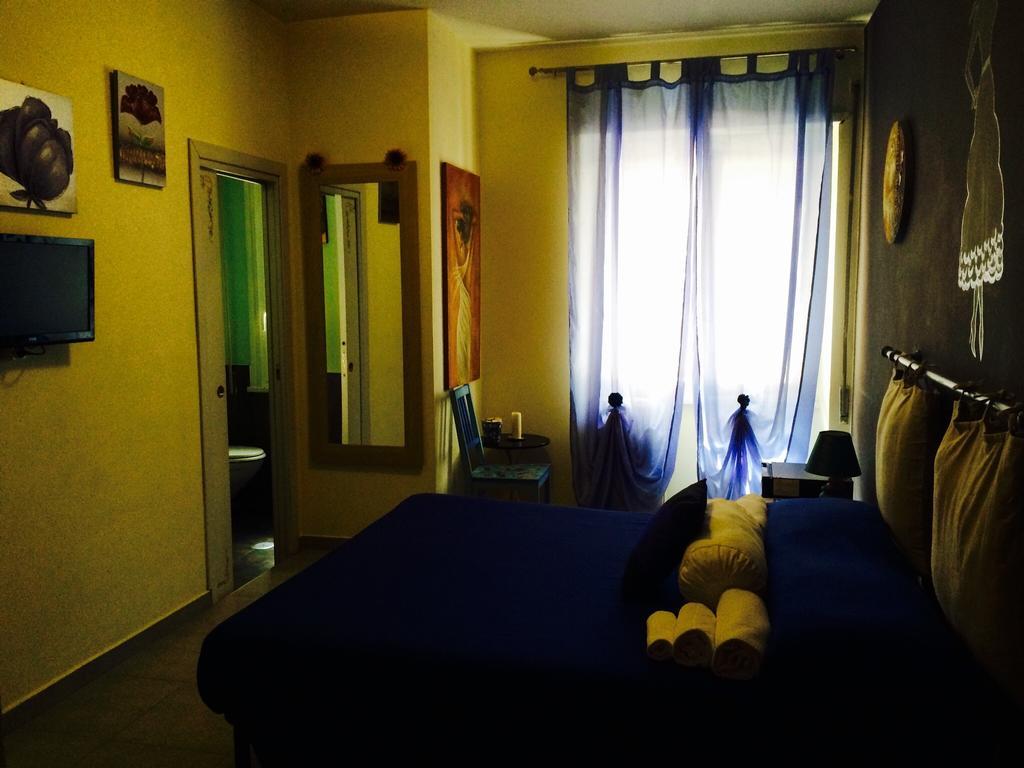 La Donna Garbata Acomodação com café da manhã Roma Quarto foto